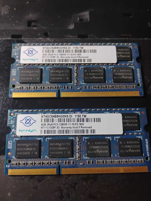 4 GB RAM за лаптоп 2xR8 PC3-12800s Nania DDR3 SDRAM SO-DIMM