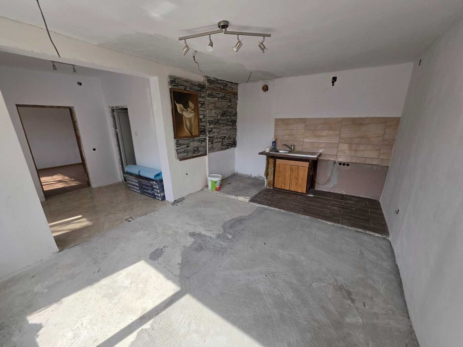 Едноетажна къща, кв. Бряг