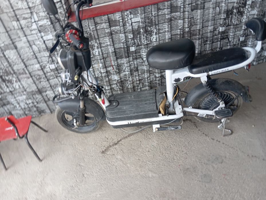 Продам электроскутер хапи