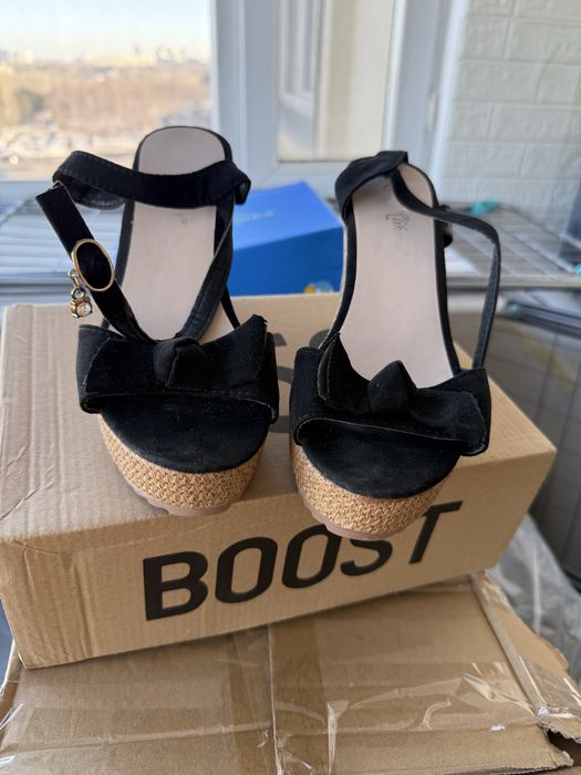 Продам обувь летнюю