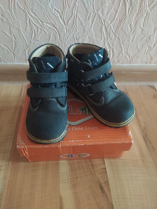 Продам ботиночки Tiflani на осень, размер 24