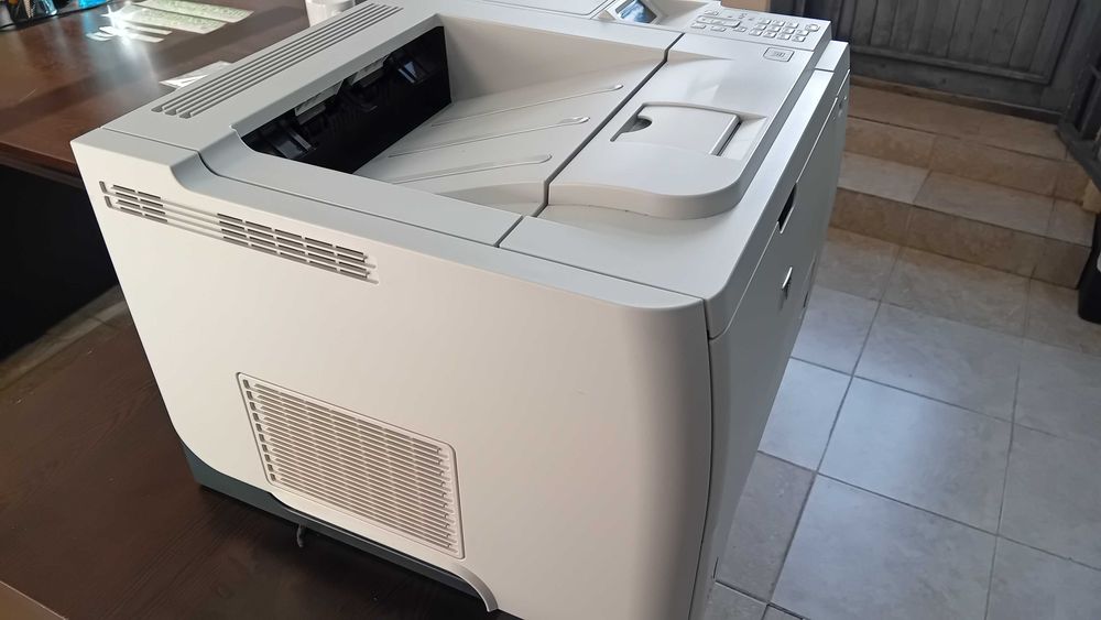 Нов!!! Лазерен принтер HP LaserJet 3015 на малко копия!