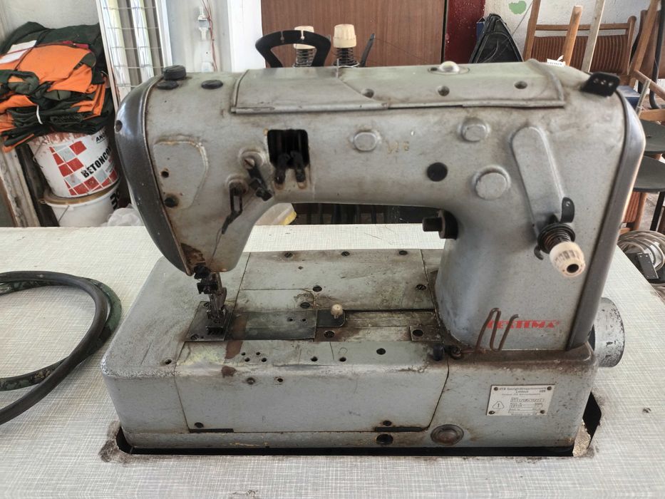 Професионални шевни машини