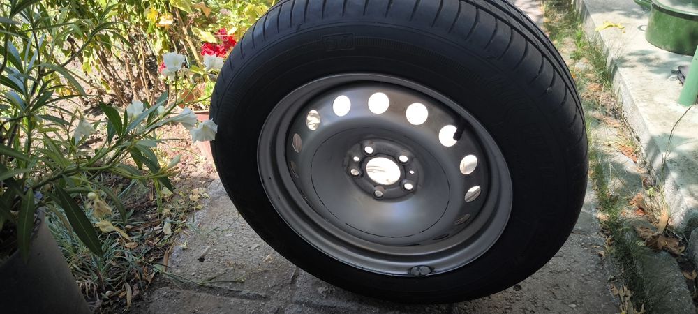 Летни Гуми Goog Year със стоманени джанти за Fiat Doblo 185/65R15  92T