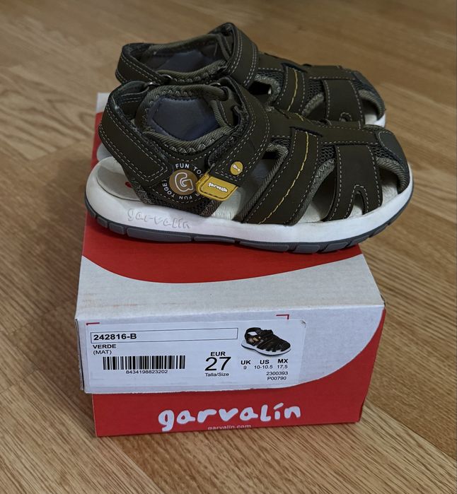 Сандалии Garvalin