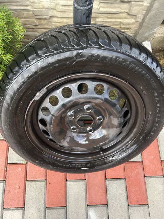 Vand trei jante cu anvelope 195/65/15