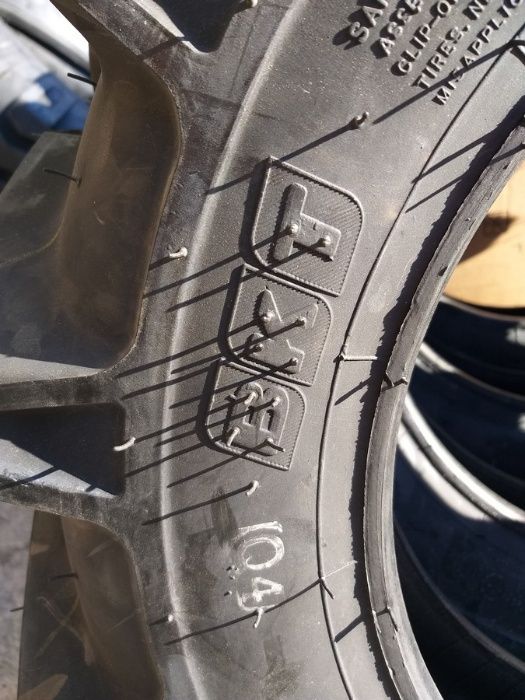Cauciucuri noi 6-14 BKT pentru tractoare japoneze pe fata R14 crampon