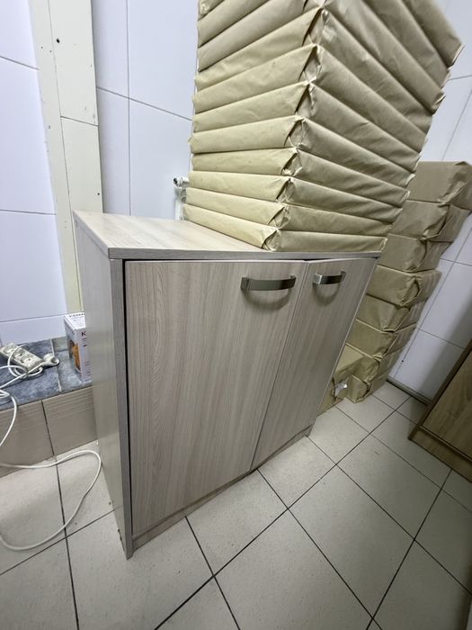 Шкаф для офиса и дома