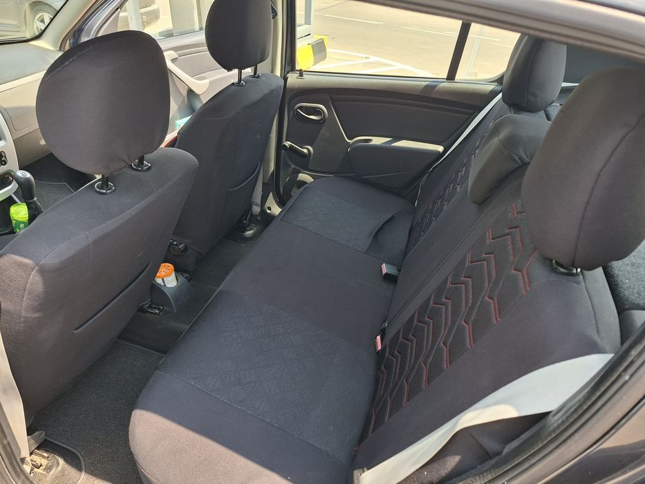 Dacia Sandero 2012