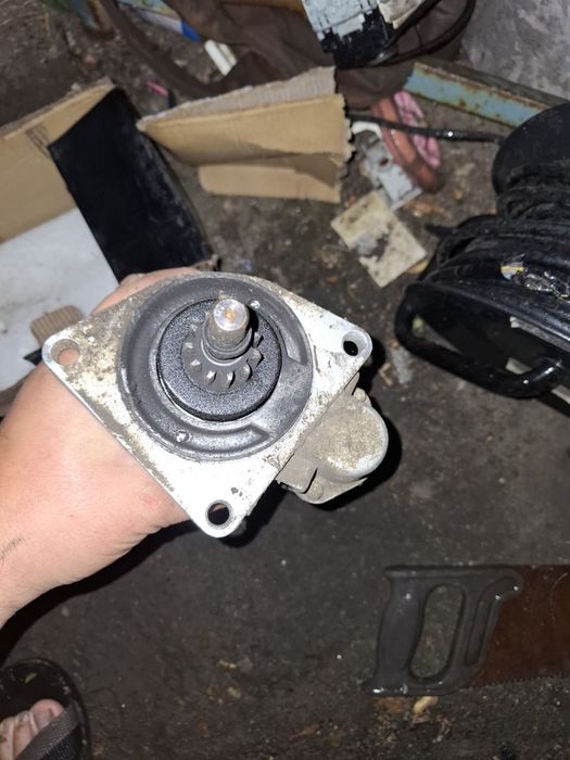 Продам стартир ваз на 3 болта