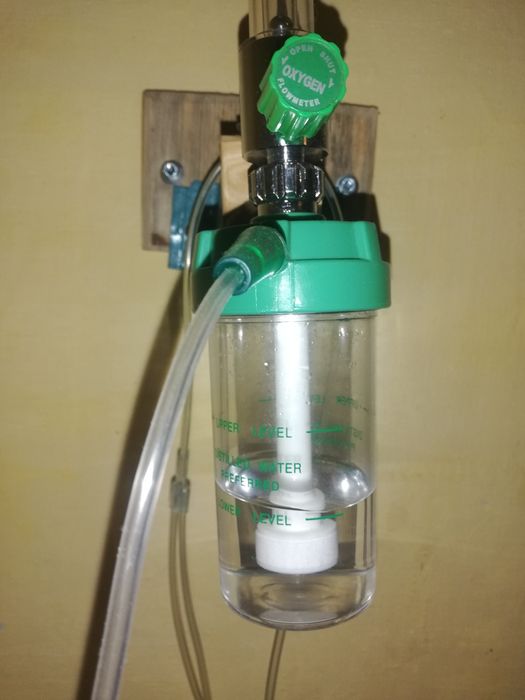 Увлажнитель и регулятор кислорода