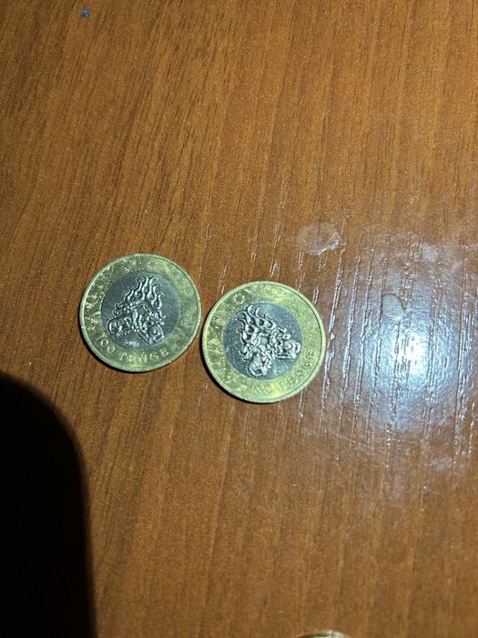 колекционный монеты