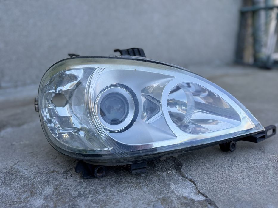 Десен фар с оригинален ксенон Mercedes ML W163 facelift