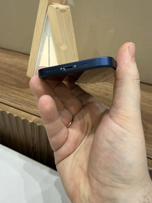 Айфон 12 в идеале 128гб