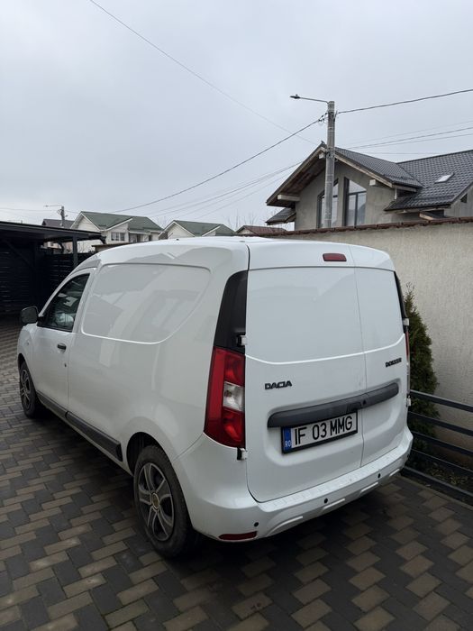 Cărat și transport marfă cu Dacia Dokker