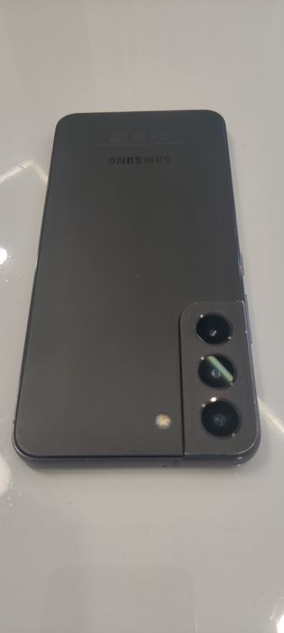 Galaxy S22 black 8/256gb в идеале