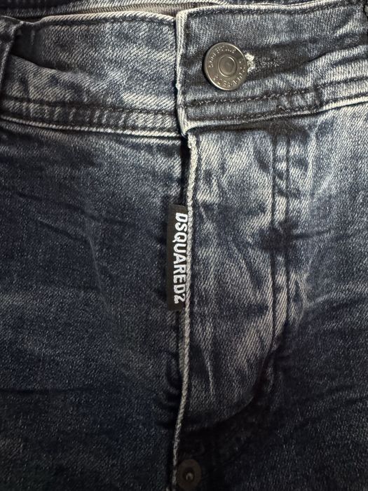 Къси дънки DSQUARED 2 размер 50 “скъсани”