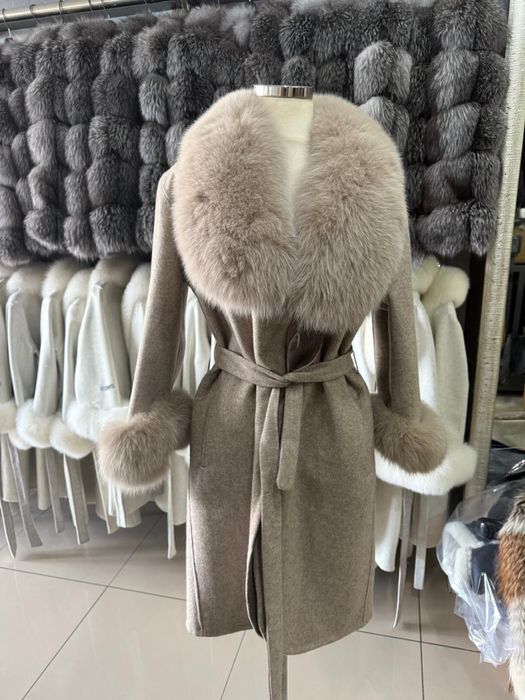 Alpaca si Blana de vulpe. Marimi S si M pe Stoc ! 700 lei !!!