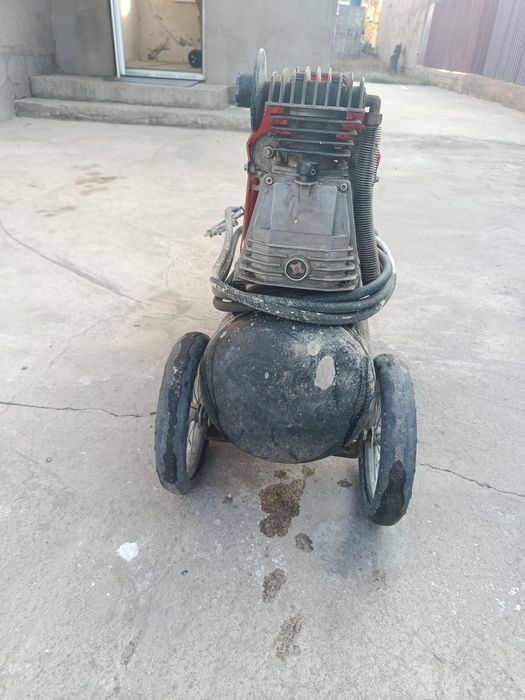 Компрессор полностью рабочий