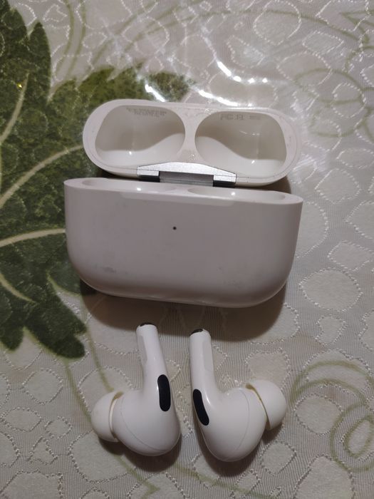 Airpods pro # 2.2 Green Lion