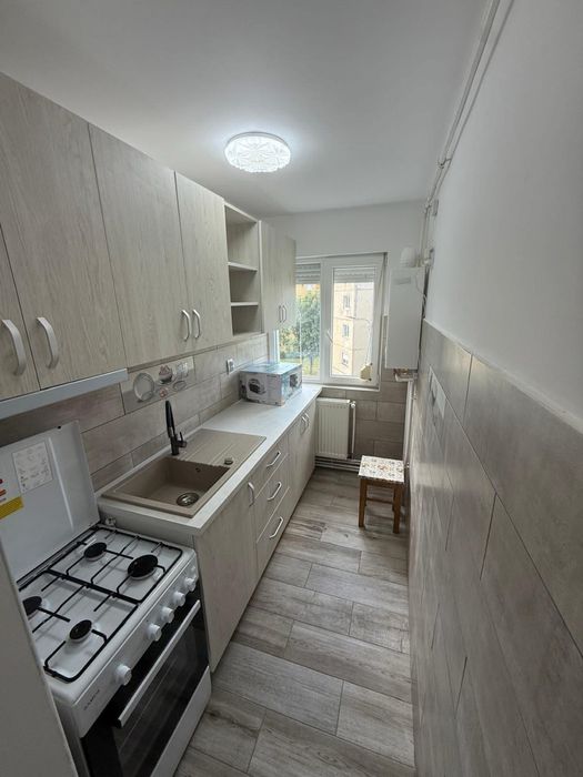 Ofer spre închiriere Apartament 3 Camere zona Spitalului Nou