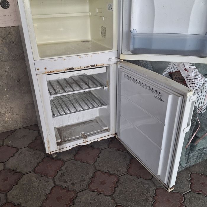 Продам холодильник Ханса