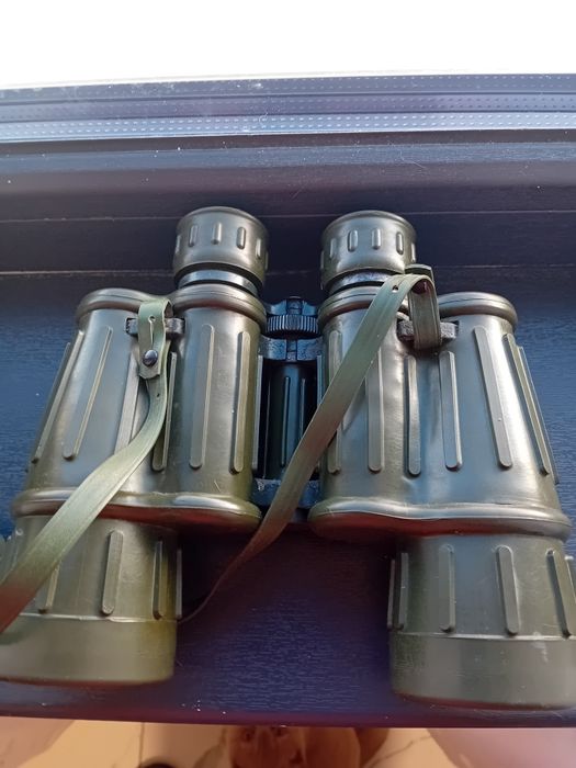 Binoclu. Pret 250 lei fix
