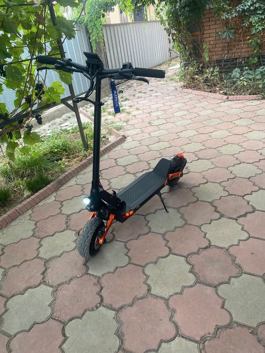 Продаю мошный электро самокат