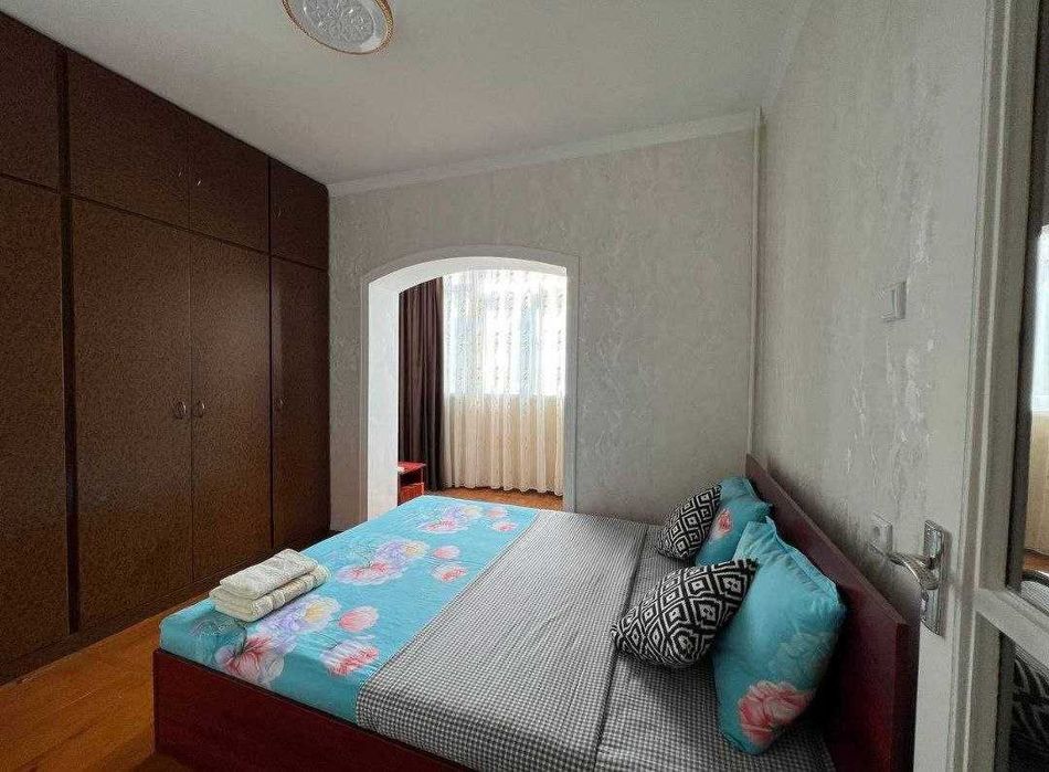 Продается квартира в Юнусабад Ц-5 Ор сзади Корзинки