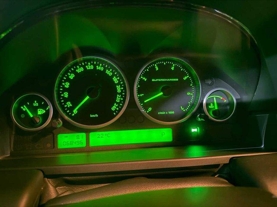 Продаётся LAND ROVER RANGE ROVER 2009 г.в