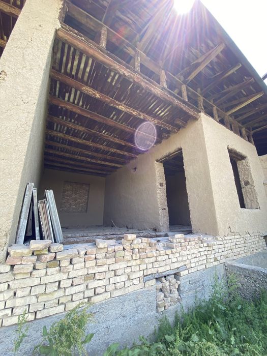 Nazarbekda uchastka sotiladi