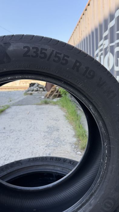 Шины 235/55/19 Continental