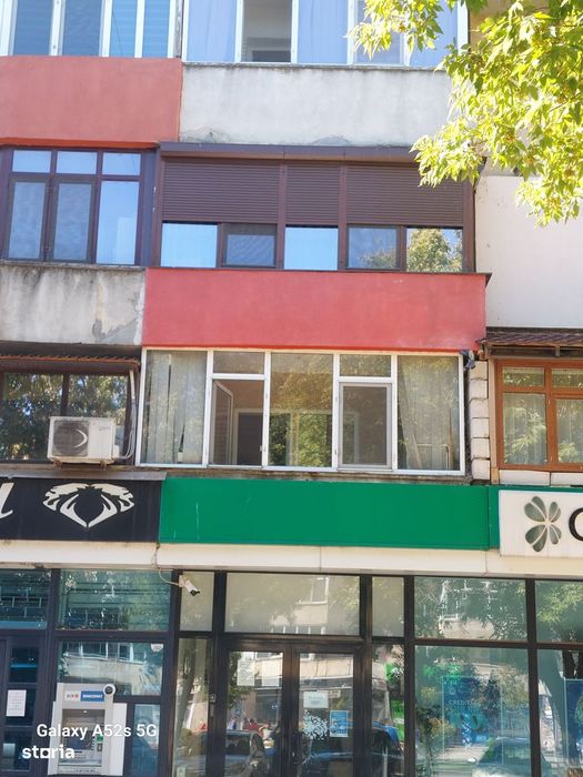 Apartament cu 3 camere