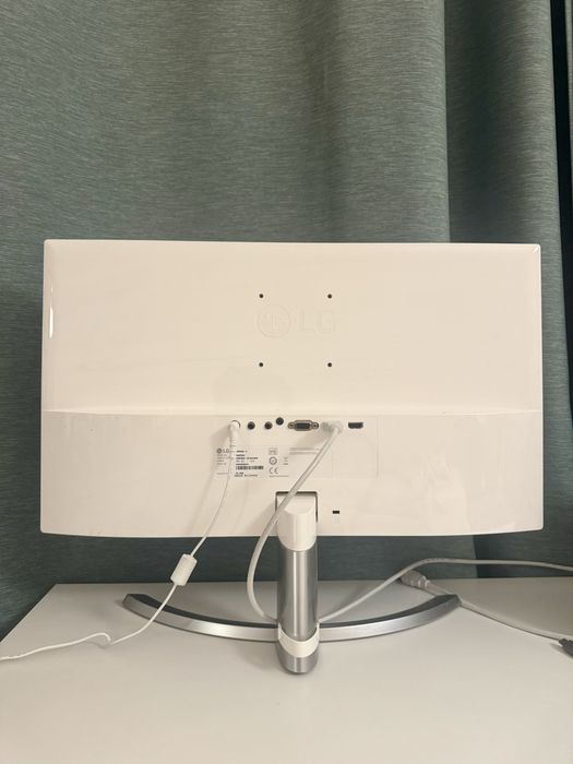 LG 24” Full HD IPS монитор (24MP88HV-S)