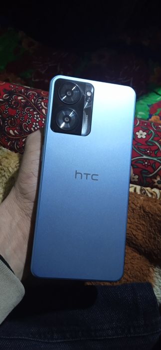 Htc e5 telefoni yangidek