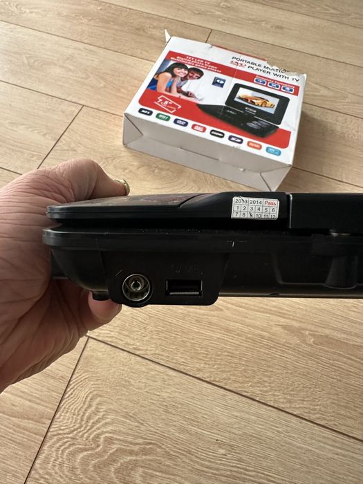 Портативный dvd-плейер