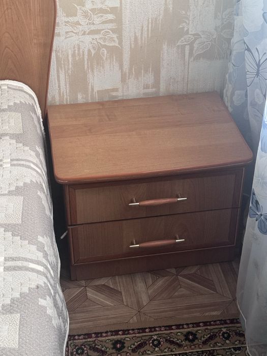 Спальный гарнитур