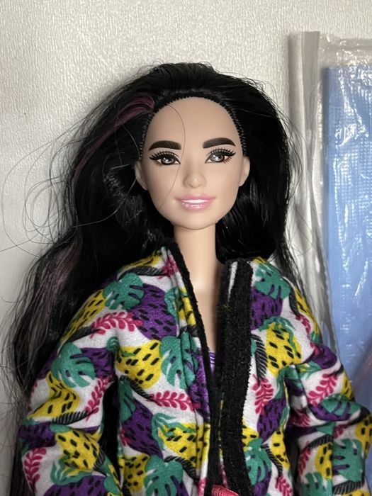 срочная продажа оригинальной куклы барби