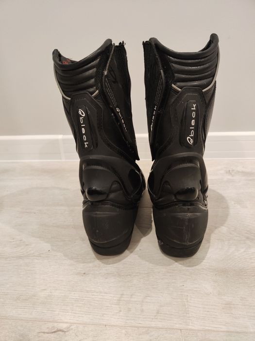 Ботуши за мотор BLACK 42 номер