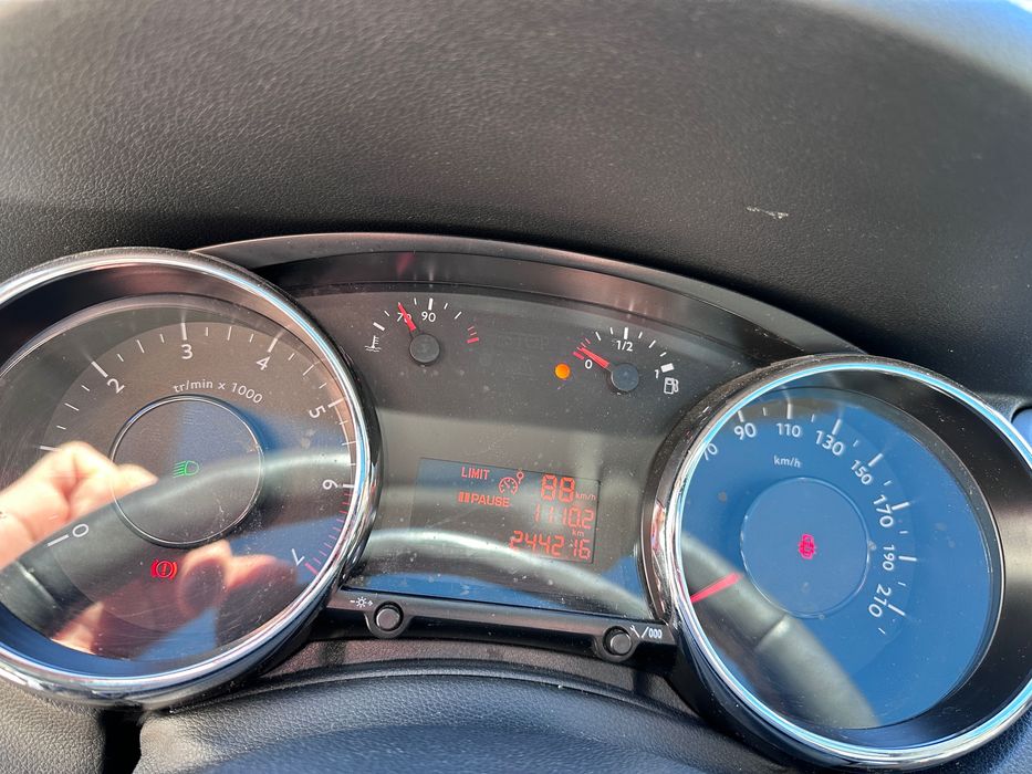 Peugeot 5008 an 2011