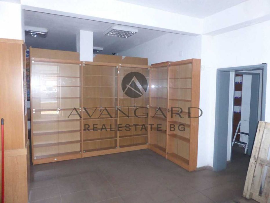Продава се Магазин в Пловдив, Център - 175 кв.м за 1600 €/кв.м - Снимка #1