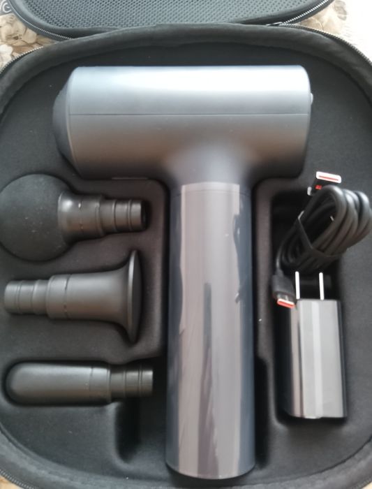 Перкуссионный массажёр Xiaomi.