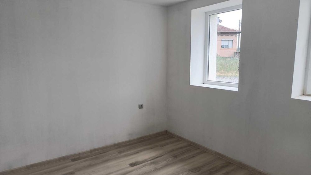 Продава се Къща в Казанлък - 250 кв.м за 714 €/кв.м - Снимка #12