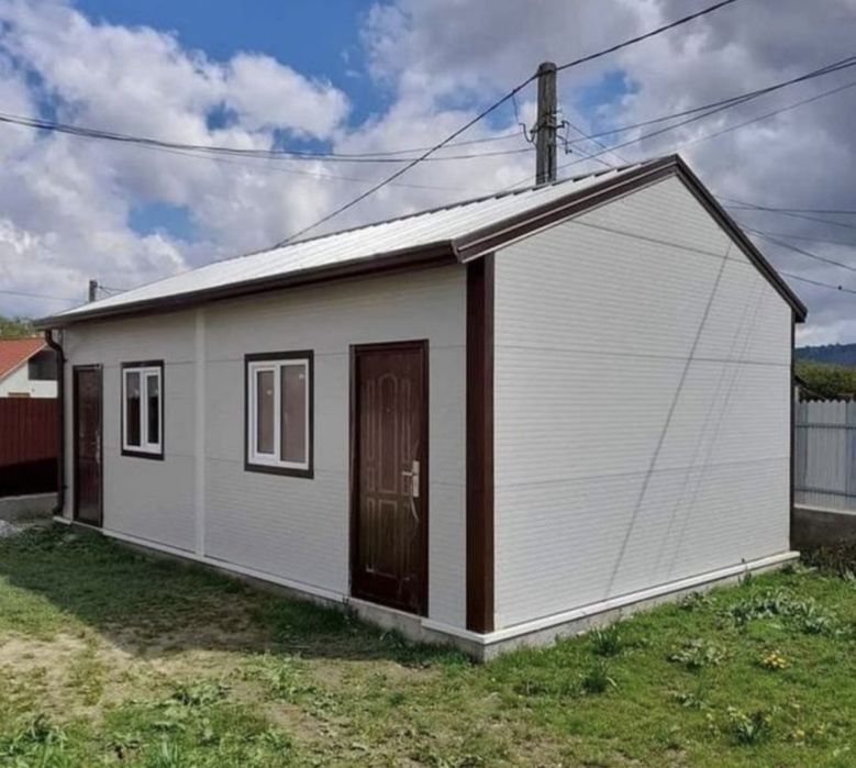 Vând containere stil casa din panouri sandwich