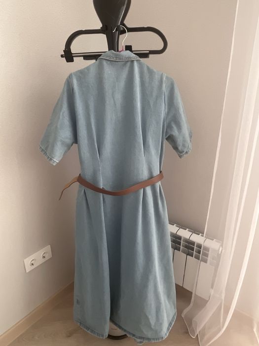 Джинсовое платье с ремешком