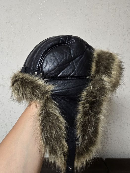 Продам шапки на мальчиков бу