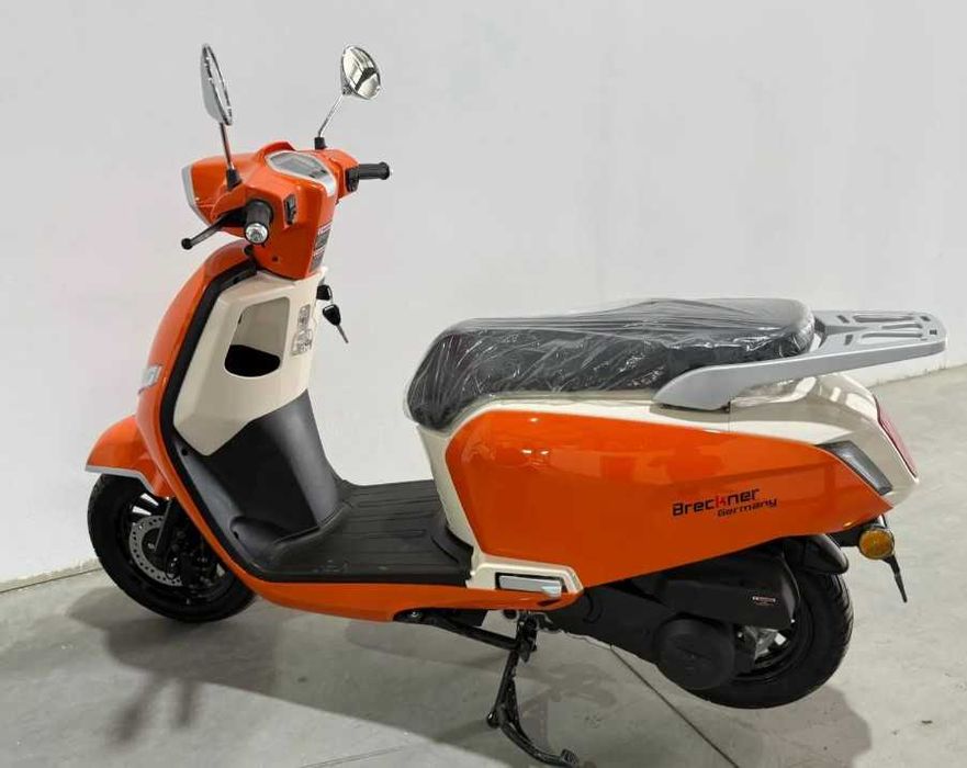 Vand scuter 125CC benzina, NOU +CIV