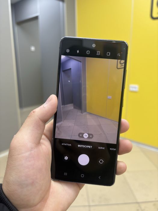 Samsung S20 FE флагман