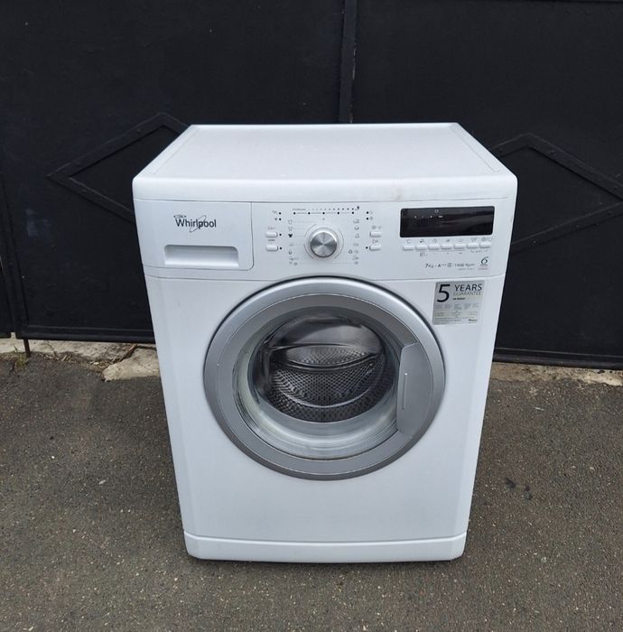 Whirlpool, slim. Cuvă 7 kg. Preț 650 lei prin programul buy back.