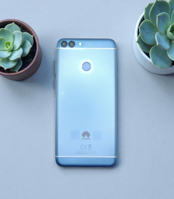 Телефон Huawei p smart новая батарея